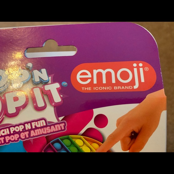 Round Rainbow Watermelon Scent Popit Pop It Fidget - Picture 12 of 15